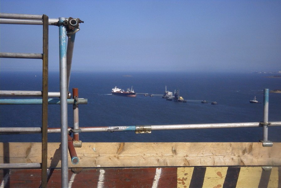 [image] shipping in the Firth, looking east, out to sea